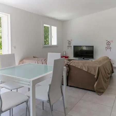 Σπίτι διακοπών 4 Personnes U Pinu, Piscine Partagee, 6 Kms De Vecchio