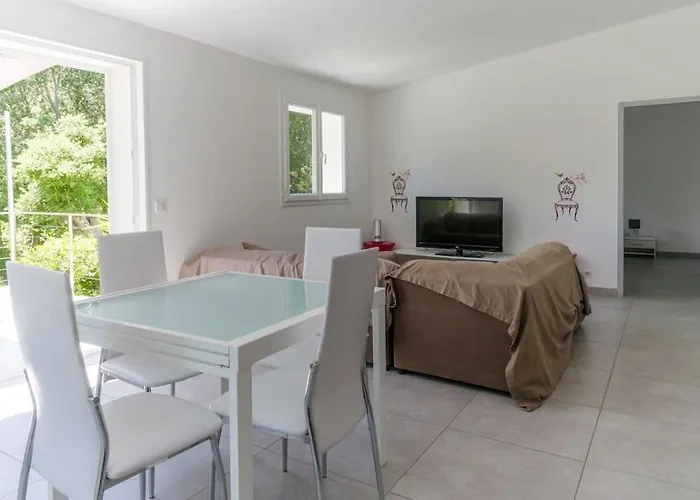 Vakantiehuis 4 Personnes U Pinu, Piscine Partagee, 6 Kms De Vecchio