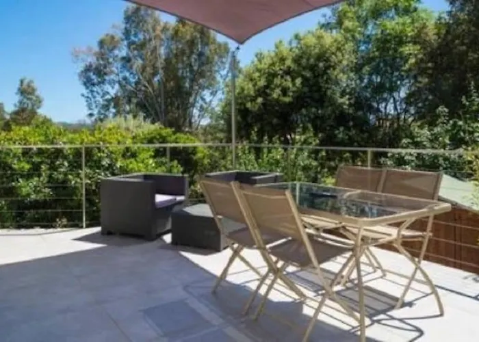 4 Personnes U Pinu, Piscine Partagee, 6 Kms De Vecchio Porto-Vecchio (Corsica)